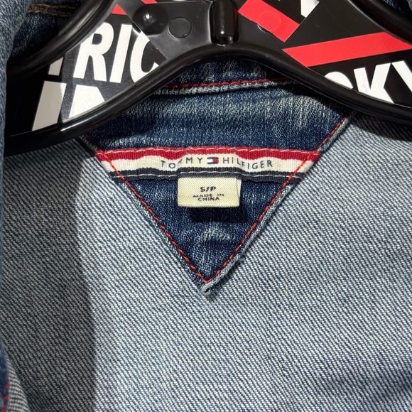 Tommy Hilfiger Classic Blue Women's Short Denim Jean Jacket Small - Picture 4 of 5